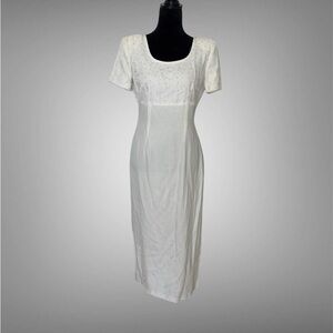 Elegant White Short Sleeve Dress